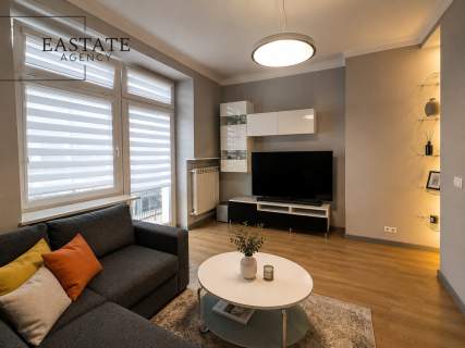 Przestronne 48 m Metro Centrum Balkon Cisza