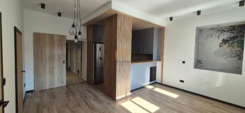 88m2 / Parter/Piękna kamienica ogródek z altaną