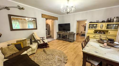 PIĘKNY DOM PRZY JEZIORZE