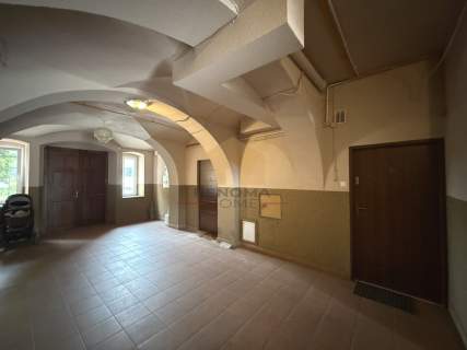 88m2 / Parter/Piękna kamienica ogródek z altaną