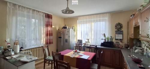 Dom , stodoła i kurnik , na działce 2200m2 , blisko Busko-Zdrój...
