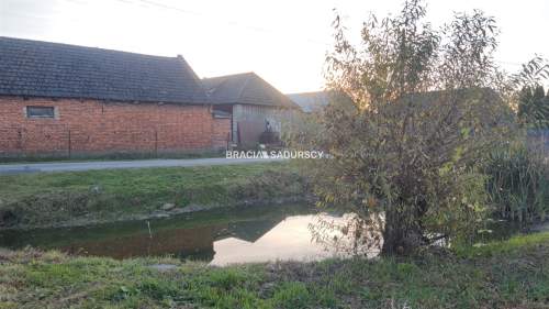 Działka budowlano-rolna o pow. 1900 m2