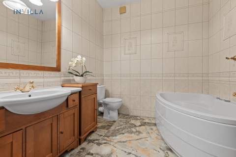 Apartament z prywatnym ogrodem 341 m