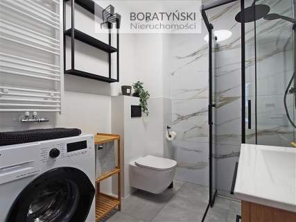 Atrakcyjne 2 pokojowe, balkon, winda.