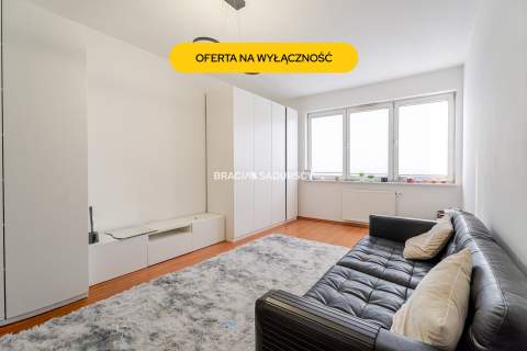 Stańczyka 2 pokoje dwustronne