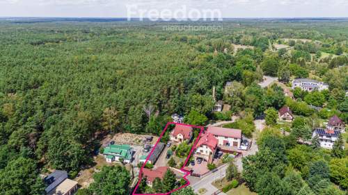 Działka 1379 m2 z zabudową 2 domów w Wesołej