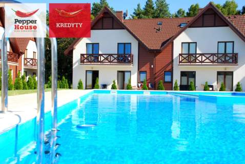 Dwupoziomowy apartament nad morzem z basenem