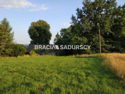 Działka rolna z drewnianym domem Nowa Wieś