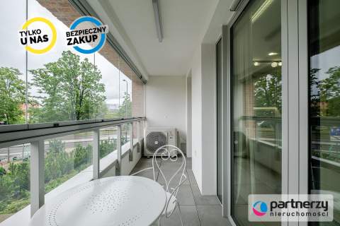 4 pokoje z loggią i halą w centrum miasta 