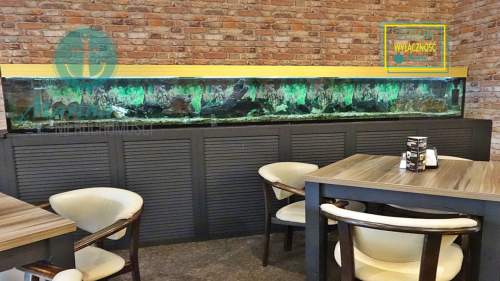 Wyposażona restauracja nad morzem
