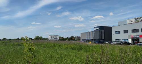 Diałka usługowa bezpośrednio przy S-8