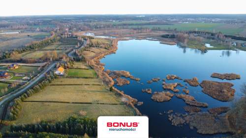 Działka budowlana nad jeziorem