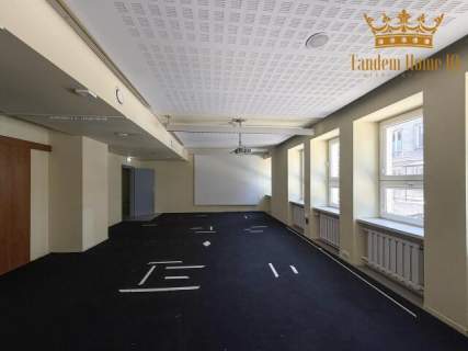 Na wynajem gotowy lokal 357m2 , ścisłe centrum Warszawy, reżyserka