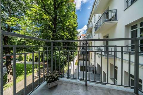 Mieszkanie balkon kamienica winda Stare Miasto