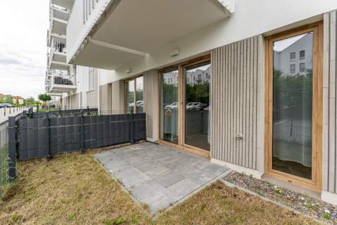 nowe budownictwo/ miejsce parkingowe/ ogródek