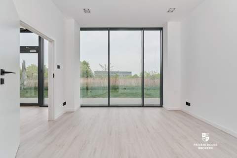 Lokal 89m2 z witryną - MINIMAXY obok Lotniska