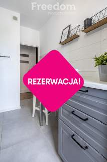 2 pokoje. Oddzielna kuchnia. Balkon