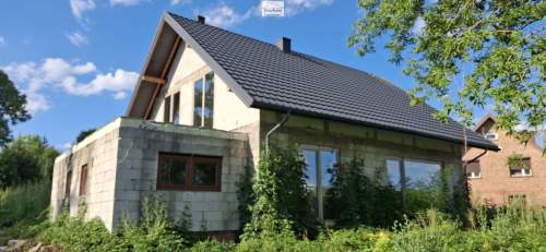 Dom blisko rzeki Nida , Jurków gm. Wiślica pow. Buski , Ś