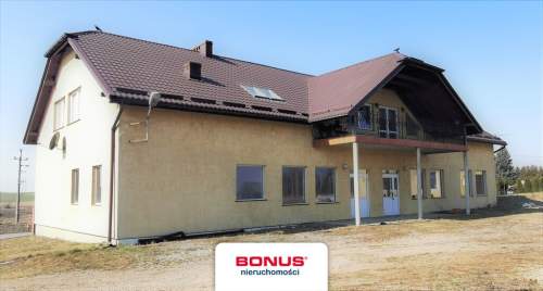 Stacja paliw płynnych restauracja motel