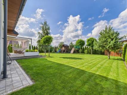 Dom wolnostojący 5 pokoi 206m2