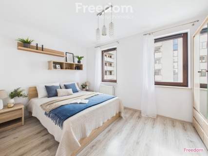 Słoneczne 2 pokoje 49 m , balkon, blisko centrum