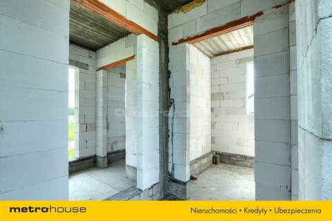 Wolnostojący dom z potencjałem na dużej działce