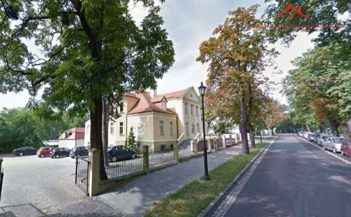 Prestiżowy pałacyk na sprzedaż 