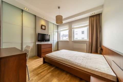 3 pokoje, balkon, mp - Stróżyńskiego 13