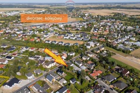 Rokietnica, dom i budynki na usługi lub produkcję