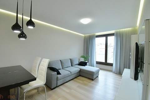 3 pokoje balkon,ładne patio, Centrum