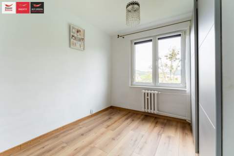 3 pokoje spółdzielcze winda balkon