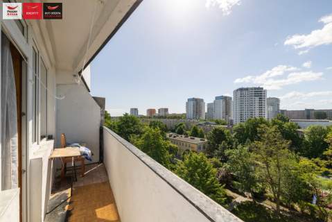 Kawalerka, duży balkon, świetna pod inwstycję