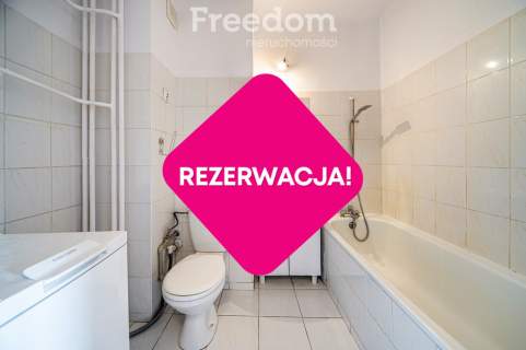 32,5 m2 z osobną kuchnią i dużym balkonem metro