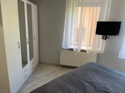 Mieszkanie 3 pokojowe 76 m2 centrum Żar piwnica