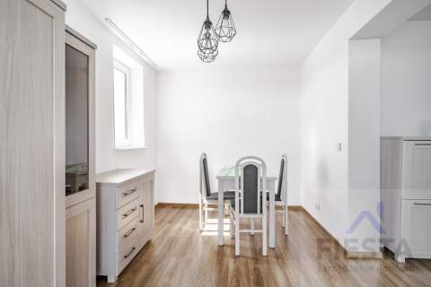 Śródmieście/2 pokoje/przestronne/balkon/SKM