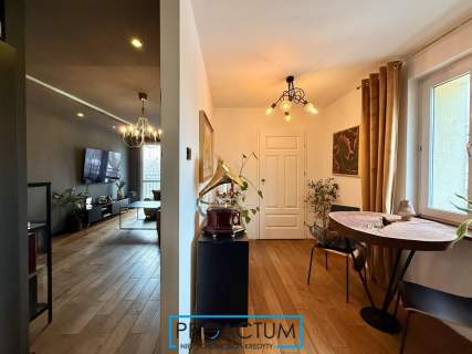 44 m2, 2 pokoje, loggia, winda, blisko starówki 