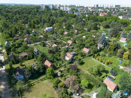 Ogródek działkowy w sercu Poznania 305 m