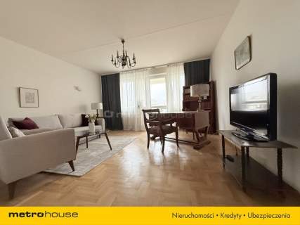 3 pokoje, duży balkon, blisko metro Imielin 600m