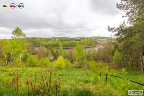 prywatny staw i las 200 m lini brzegowej