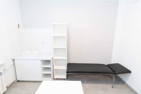 Lokal pod gabinet lekarski 16m2 Ostrowiec Św.