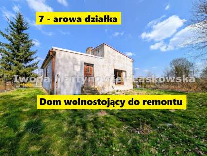 Mały dom na 7 - arowej działce, 3 pokoje - Ścinawa