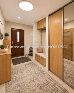 Nieruchomość komercyjna na sprzedaż, 400 m2, Próba