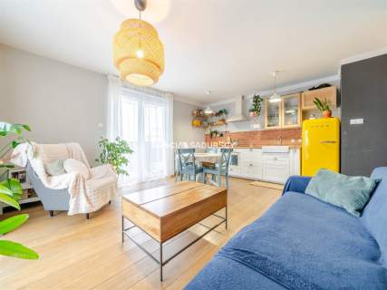 M 72-M2 4 POK APARTAMENT GARDEROBA BALKON ŻABINIEC