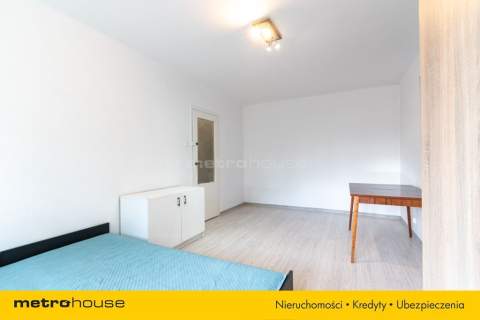 4 pokoje po generalnym remoncie Balkon Parking