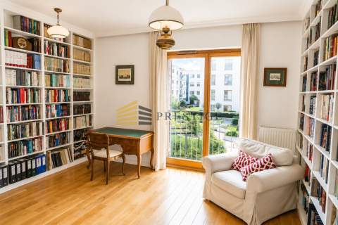 Apartament 5 pokoi w Miasteczku Wilanów