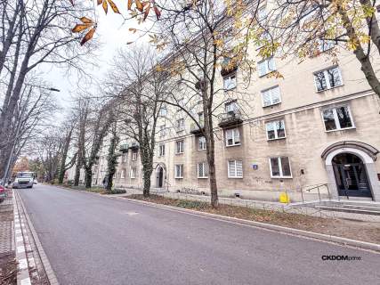 Klimatyczna kawalerka 34,1 m w kamienicy