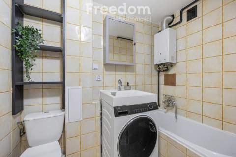 2 pokoje 37,2 m Balkon 2 piwnice Centrum