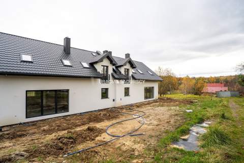 Dom w zabudowie bliźniaczej, Koźmice Wielkie