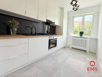 Idealne 2 pokoje 1 piętro 51m2