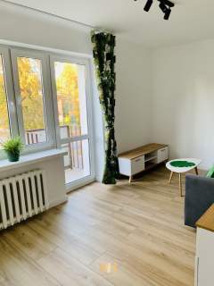2 pokojowe 1 piętro balkon piwnica parning